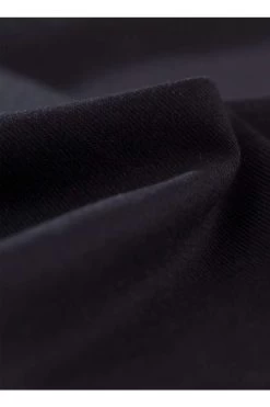 TRIGEMA Comfort Fit T-Shirt Henleykragen Schwarz, Einfarbig 6 TRIGEMA Comfort Fit T-Shirt Henleykragen Schwarz, Einfarbig -Ho ho ho, Mode in Grün. 37204 008 4 800