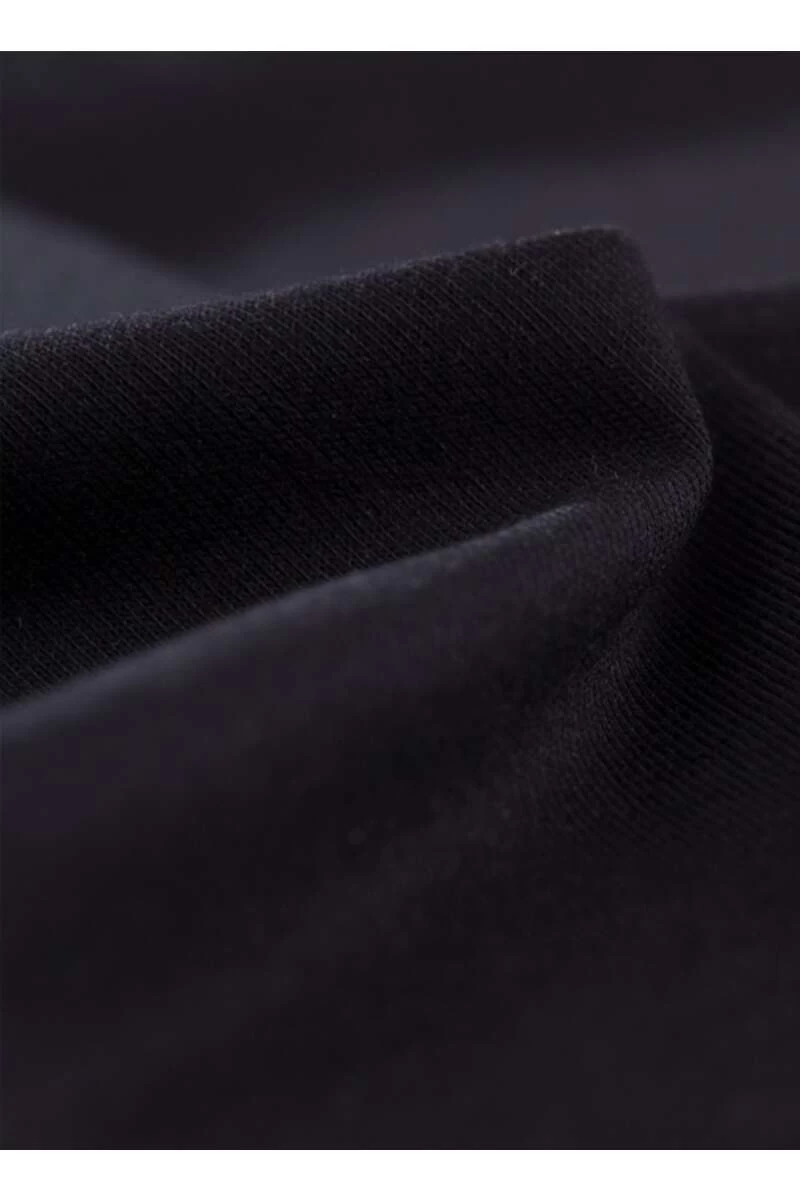 TRIGEMA Comfort Fit T-Shirt Henleykragen Schwarz, Einfarbig 3 TRIGEMA Comfort Fit T-Shirt Henleykragen Schwarz, Einfarbig – Bild 3