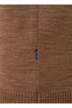 MAERZ Superwash Classic Fit Herren Pullunder V-Ausschnitt Teddy -Ho ho ho, Mode in Grün. 460090 170 3 800