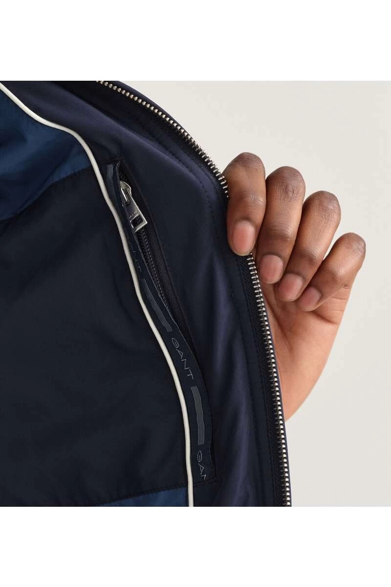 GANT Casual Fit Herren Steppjacke Zip Navy 4 GANT Casual Fit Herren Steppjacke Zip Navy – Bild 4