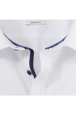 OLYMP Tendenz Modern Fit Hemd Weiss, Faux-uni 7 OLYMP Tendenz Modern Fit Hemd Weiss, Faux-uni -Ho ho ho, Mode in Grün. 8604 32 00 3 800OUTj6Hy8pJ4FL